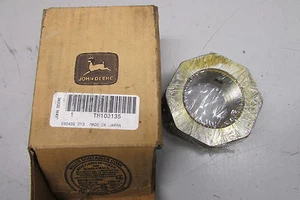 John Deere TH103135 Nut - Picture 1 of 1
