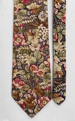 Requisitos Corbata Floral 100% Algodón Hecha en EE. UU. 3,75" x 57" RN 51093 Foto 1 de 4