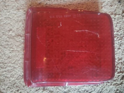 PLYMOUTH GTX 1969 69 LUZ TRASERA LENTE DERECHA Foto 1 de 4