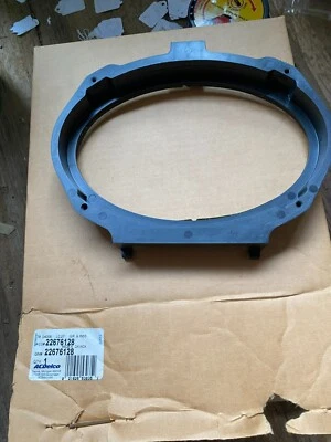 (1) Original GM NOS 1995-05 Pontiac Sunfire Cavalier 01-05 Malibu Altavoz Espaciador Foto 1 de 4