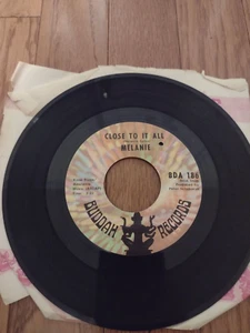 MELANIE Buddah BDA 186 45 RPM Record Close To It All/Peace Will Come Folk Rock - Picture 1 of 2