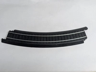 HO SCALE POWER LOC CURVE RM 583157  ~ CURVED RAILROAD TRAIN TRACK - Image 1 of 4