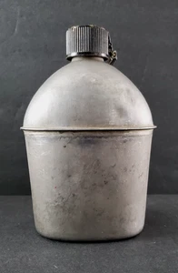 Vintage Volrath US Military Steel Canteen USA 1945 Used - Picture 1 of 9