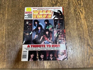 Starline Presents A Tribute to KISS # 5 1987 Magazine with Posters Gene Simmons - Picture 1 of 5