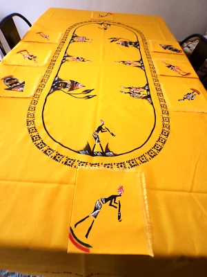 Nappe coton jaune + 8 serviettes  peintes  motifs Africains  ( ref 6 ) - Photo 1/4