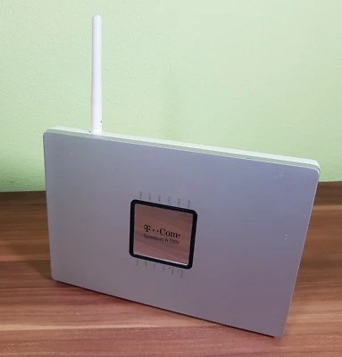 Deutsche Telekom Speedport W700V 54 Mbps 4-Port 10/100 WLAN Router ohne NT - Bild 1 von 3