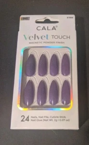 CALA: Juego de 24 uñas Velvet Touch, lima de uñas, barra de cutículas, pegamento para uñas. #87899 - Imagen 1 de 6