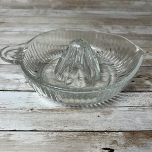 Vintage Glass Hand Juicer Reamer Ribbed Flat Handle Pour Spout Heavy - Picture 1 of 11