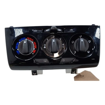 CHRYSLER Ypsilon Se 2013 Heater Control Panel 5n8500070 - Image 1 of 4