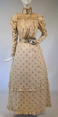 EARLY EDWARDIAN FLORAL PRINT WOOL DRESS W RUFFLES + LACE - Image 1 of 4