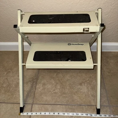 Taburete escalonado Black and Decker Stowaway, 9600-10 tipo 1 Foto 1 de 4