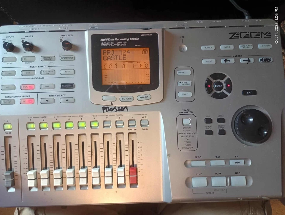 ZOOM MRS-802 HDD MultiTrak Recording Studio Digital 8 Track CD Music Pro Gear - Image 1 of 1