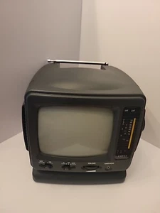 Portable 5" Black & White Screen Amtel Model 502 - Picture 1 of 11