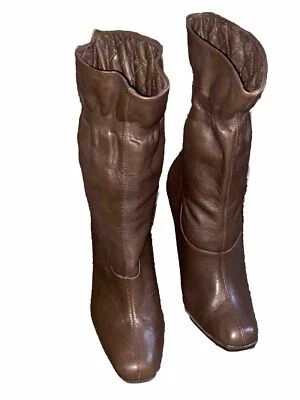 Botín al tobillo Worthington para mujer de tacón 8M de cuero marrón suave ceñido Foto 1 de 4