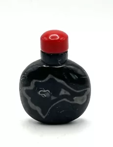 VintageBlack Snuff Bottle with Unusual Design - Picture 1 of 10
