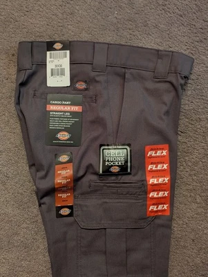 Dickies Men's 30 X 30 Gravel Grey Regular Straight Flex Cargo Pant W/Cell Pocket - Image 1 of 4