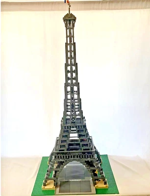 Lego Creator Expert Retired set #10181 Eiffel Tower 100% Complete with Manuals - Image 1 of 4