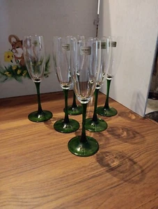 CRISTAL D’ARQUES DURAND SMARAGDGRÜN KANNELIERTE SEKTGLÄSER 6 STÜCK - Bild 1 von 4