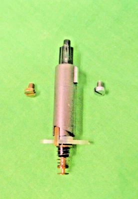 DUAL CS 741Q & 728Q NEW LIFT PLATE ASSEMBLY PT # 267-788  NEW IN FACTORY PACKAGE - Image 1 of 2