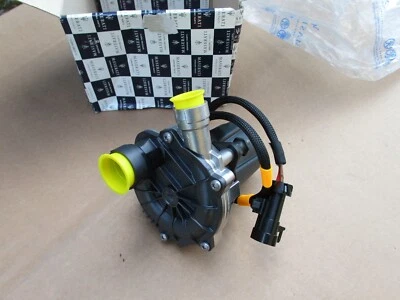 New Genuine Maserati Quattroporte Secondary Air Pump 670003500 - Image 1 of 4