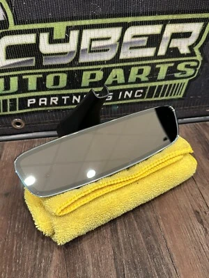 Espejo retrovisor Audi R8 Spyder 2017-18 con cámara OEM Foto 1 de 4