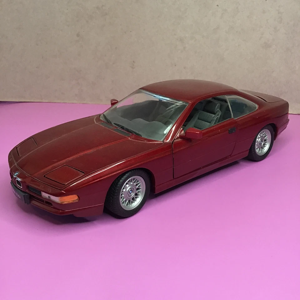 Vintage Revell A.G. BMW 850i 1:18 1991 Toy Car Vintage Die-cast Maroon - Image 1 of 4