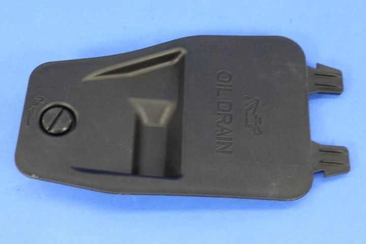 Chrysler 200 2015-2017 protector inferior puerta de acceso drenaje de aceite Mopar 68248175AA Foto 1 de 1