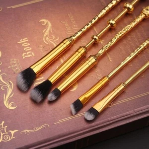Gold Glamour Make-up Pinsel Set, magisch inspirierter Griff mit Beutel Druckguss Griff - Bild 1 von 5