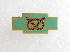 Enamal Staffordshire Lapel Pin Badge. c1953. Walking / Social Group. - Picture 1 of 4