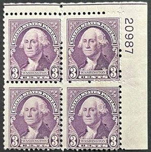 United States, Washington by Gilbert Stuart, Scott 720, P. B. of 4 MNH, Fine - Picture 1 of 2
