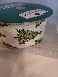 Members Mark 2.5" Wired Ribbon Christmas Tree Green Gold 40 Yards - Picture 1 of 6