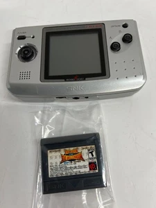 SNK Neo Geo Pocket Color mit The Match of The Millennium SNK vs Capcom - getestet - Bild 1 von 12