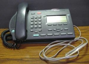 Nortel Networks Meridian I sistema telefonico telefono touchtone M3903 non testato - Foto 1 di 7