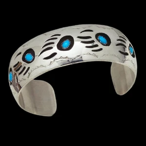 XL Indianerschmuck Armreif Bärentatze 7 Türkise Westernschmuck Navajo Tribe USA - Bild 1 von 4