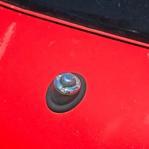 TOYOTA CELICA POWER ANTENNA TOP BASE & NUT 1994-1999 - Picture 1 of 1