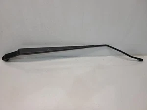 2009 Suzuki SX4 (Hatch) Passenger Right Wiper Arm - Picture 1 of 12