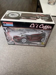 Monogram 1/24 Scale Car Show "Li'l Coffin" Rod Model Sealed 2013 - Picture 1 of 8