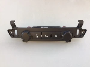 07-14 Chevy Silverado Tahoe Suburban Dual Cigarette Lighter Traction Switch - Picture 1 of 11