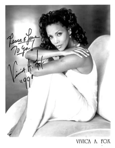 Vivica A. 1990 Foto Fox attrice ' autografata in bianco e nero 8"x10" ~ "Pace e amore per te" - Foto 1 di 4