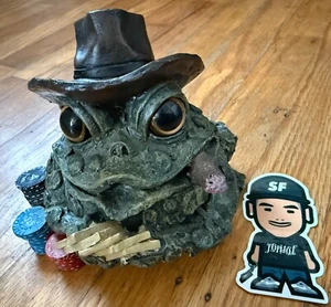 VTG 1999 HOMESTYLES TOAD HOLLOW POKER FROG FIGURE GARDEN STATUE PAPER WEIGHT - Picture 1 of 5