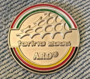 Pin de medios olímpico Torino 2006 ~ ARD ~ televisión alemana - Imagen 1 de 1
