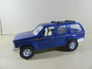 865R Maisto Cina Ford Explorer Blu 1:42 Giocattolo Attrito Testato Funzionante ( - Foto 1 di 7