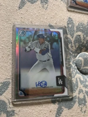 2015 Bowman Chrome HECTOR OLIVERA AUTOGRAPH/AUTO REFRACTOR DODGERS /499 - Image 1 of 2