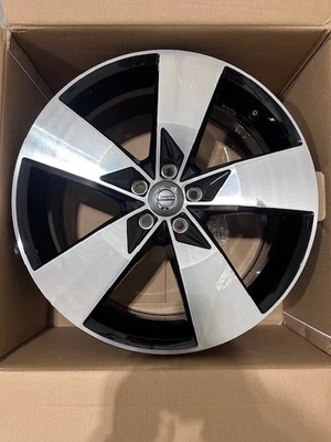 Llanta de aleación de fábrica Volvo XC40 2020 OEM 5 radios 19" x 7,5"  Foto 1 de 4