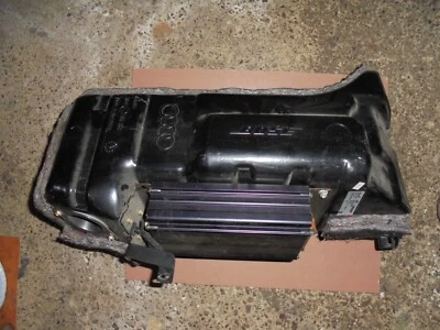 Subwoofer Bassbox Bose Verstärker Endstufe 4B9035382A Original Audi A6 4B - Bild 1 von 4