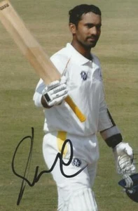 INDIA: DINESH KARTHIK SIGNED 6x4 TEST ACTION PHOTO+COA - Imagen 1 de 1