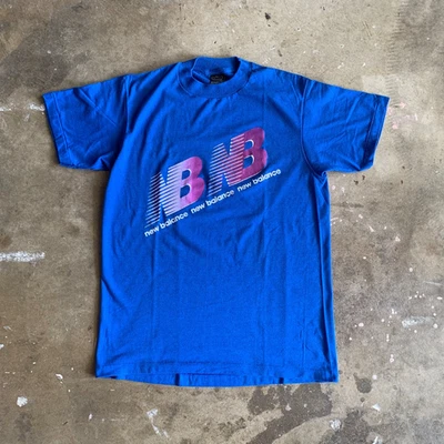 DE COLECCIÓN AÑOS 70 NEW BALANCE ZAPATILLAS ZAPATOS CAMISETA HOMBRE TALLA S MANTECOSO SUAVE AÑOS 80 Foto 1 de 4