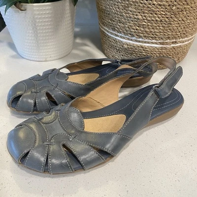 Sandália Feminina Naturalizer Cyrus Biqueira Fechada Estilingue Traseiro Couro 9.5 Fivela Azul - Imagem 1 de 4