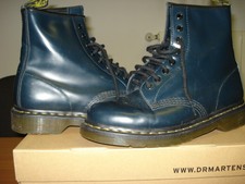 dr martens 1460 aw501