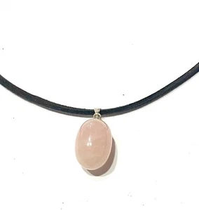 Oval Rose Quartz Gemstone Pendant Faux Suede Cord Necklace - Picture 1 of 3